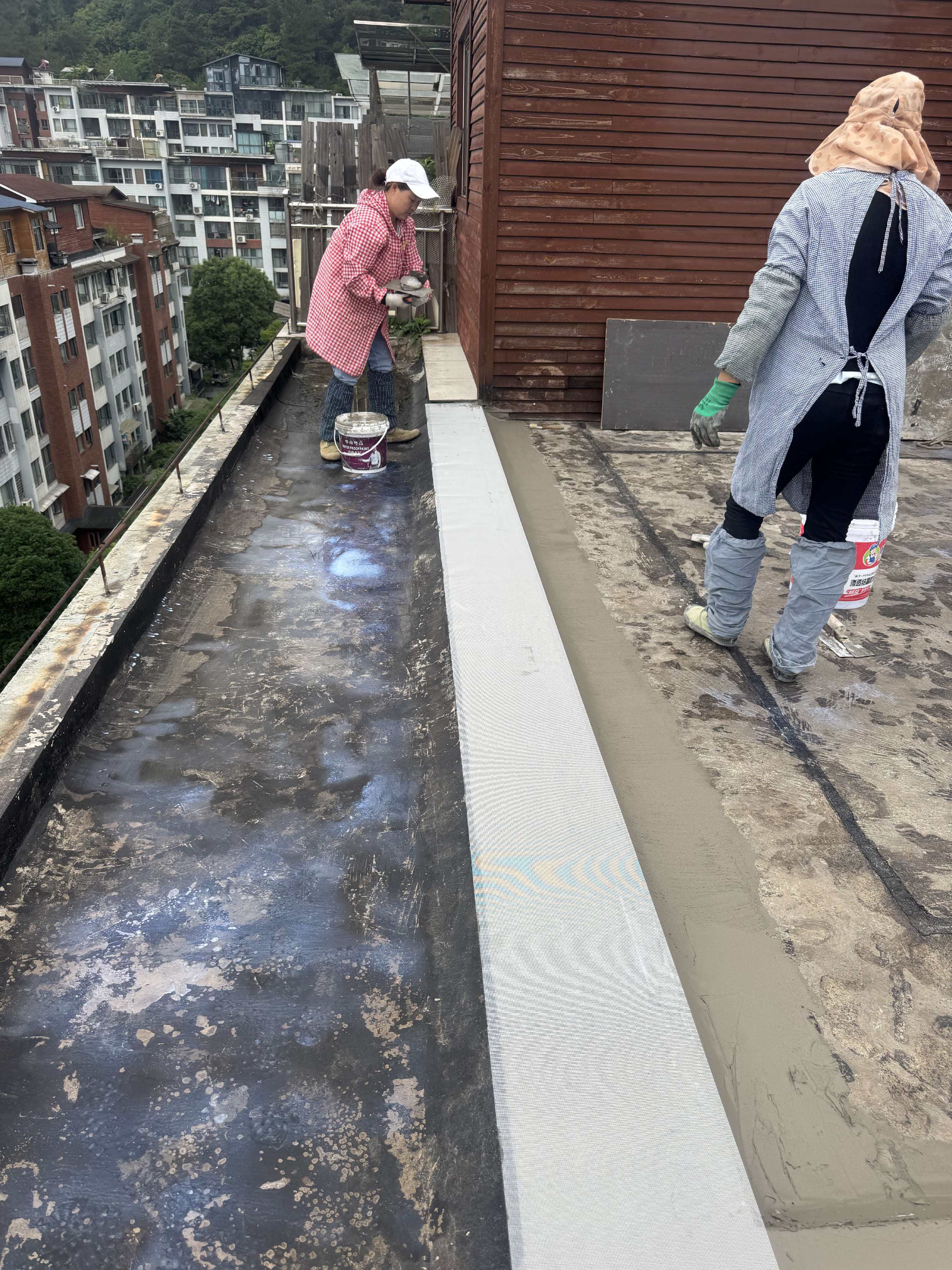 Floor waterproofing application photo 2